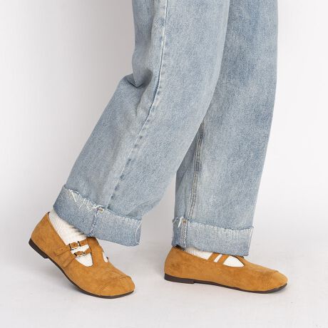 [^:ZPT-0010]_uxgfUC̊yȃtbgpvX_uxgfUC tbgpvXBׂ߂̃_uxg|Cg̃fUCBXNGAgDŃoGV[Y͋̕CBtbgŏ_炩fނȂ̂ŕƂ̕SȂȂĂ܂B}bgȃXG[hfނŏH~̋GߊvXBꕔIp[hɂȂĂ̂|CgɁBF̂RFWJłpӂĂ܂BJ[WJuEn̑(uEXG[h) / bhn̑(bhXG[h) / zCgn̑(zCgXG[h)TCYWJ35(22.5cm) / 36(23.0cm) / 37(23.5cm) / 38(24.0cm) / 39(24.5cm)q[1cmAttentionC̃TCY͖ڈɂȂ܂BE^Al܂̂ŁA܂łQlxɂl܂Bî͂̍ۂɃV[Yɂւݓꍇ܂B\߂BiɂĂ͔ꍇ܂̂ŗ\߂Bg̃j^[̊ɂ̏iƌڂ̐FɑႢꍇ܂B