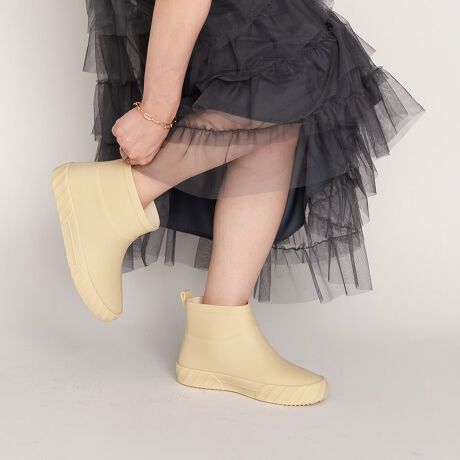 [^:NXL1943-ZO]JWAȌXj[J[\[fUC̃Cu[cBXj[J[\[fUC̃Cu[cׁBV[gu[c^CṽCV[YBPVCfނ̃Abp[Ȃ̂ő̐ȂeāAȒPBXg[geCXg̃\[fUCłǂȃX^Cɂ킹₷fjAV[gpcAXLj[pcɍ킹ĕiĝɂ͂Ax_ÃK[fjOpɎĝ߁BCu[cɂ͂߂炵fUCŉJ̓JbR悭܂܂BVvȃCu[cA͗VѐŜfUCfꑫłB~J Ȃ J̑A ̋G߂ɂ߂̃CObYłBJ[WJItzCgTCYWJ36(23.0cm) / 37(23.5cm) / 38(24.0cm) / 39(24.5cm) / 40(25.0cm)\[3cmAttentionC̃TCY͖ڈɂȂ܂BE^Al܂̂ŁA܂łQlxɂl܂Bî͂̍ۂɃV[Yɂւݓꍇ܂B\߂BiɂĂ͔ꍇ܂̂ŗ\߂Bg̃j^[̊ɂ̏iƌڂ̐FɑႢꍇ܂B