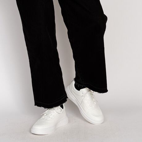 [^:NXMIKPS-0010][XAbv[JbgXj[J[Bx[VbNȃubNƃzCgJ[ŎRȃX^CAbvʂ̂Xj[J[BׂȃfUCAbp[Ɏ{Ă邱ƂŃVvȃXj[J[vXŃANZgvXBǂȃX^Cɂ킹₷JWA͂Aꂢ߂ȃX^Cɍ킹ė̂fGłB[JbgoXPbgV[YXP[gV[Yv킹A90Nヌgȃ[eNfUCB\[ƃAbp[𓯐F̃g[ŎdグƂłǂȃR[fBl[gɂ킹₷~j}ȕ͋CɁBAbp[Ɏ{ꂽG{X􉽊w͗lANZgvXBXg[gJWAX^CɔQ̑łBJ[WJubN / zCgTCYWJ40(25.0cm) / 42(26.0cm)  / 44(27.0cm)dБ415g(TCY44)AttentionC̃TCY͖ڈɂȂ܂BE^Al܂̂ŁA܂łQlxɂl܂Bî͂̍ۂɃV[Yɂւݓꍇ܂B\߂BiɂĂ͔ꍇ܂̂ŗ\߂Bg̃j^[̊ɂ̏iƌڂ̐FɑႢꍇ܂B