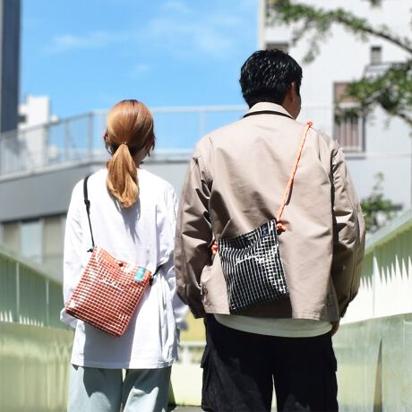 [^:KAKSI-05]KAKSI }`|PbgTRbVyȂNAn""y߂TRbVziqNAnɃ|Cg̃STRbVł܂BNA|Pbg͊iqPVCfނACɓACe肰Ȃ`BiqĂ̂ŁAȂ̂|CgłB̃I[v|Pbg͎d؂肪Ă̂ŏqɂȂ܂BICJ[h⌮ȂǁATbƎo̊ǗɂƂĂ֗łBNA|PbgډB|PbgD݂ɎgāBy̓̋CR[fɍ킹ăX^C`FWzV_[R[h͍D݂̒ɒ߉\B΂ߊ|ɂA|ɂg2waydlłBlۂR[fɂ̓nhobOɎĂ߂̃R[h͌ɂȂɂAg蔲QłByLxȃJoŁAigɂR[f̃ANZgɂIzJ[oG[V͖Lx5FWJBigɍœKȗzF̒ԃJ[ƁArrbgJ[CibvĂ܂BV_[R[h͖{̃J[ɍ킹āAƖn2p^[BoX̗ǂƔzFR[f̃ANZgɁygp̒ӁzENA|PbgɈEhivEvEvX`bNȂǂّ̈fޏiƒԖȂłB\Fڂ̌ƂȂ܂BuhKAKSI - JNV - uh́yKAKSI-JNV-z̓tBhŐ́y2zӖ܂Ȃ́y1ԁz؂ȓׂ̂ɂȂ̂΂ɊY܂悤ɂȊ肢߂Ă܂J[NA~ubN / ubN~ubN / u[~O[ / CG[~lCr[ / IW~J[LTCYFREE()F20cm / cF25cm / }`F3cm / V_[xgF69-137cmeTCY͎኱̌̍܂Bfރ|GXe / PVCY