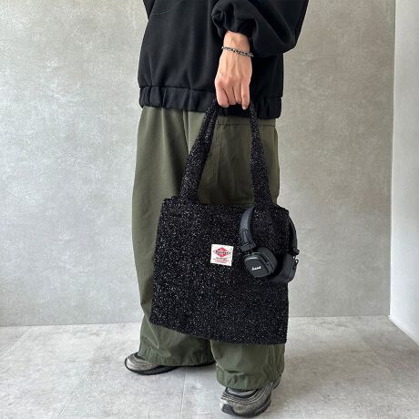 [^:KB225]LLg[gyLL̃jbgobOzё̒œ̂fފBVvȃJ[ō킹₷fC[炨o|ɎŃANZgɂȂobOłB{̓Ǝ̗ɕsDzgݍ킹AוĂLтȂdlɂȂĂ܂By3Xy[XɕꂽfUCzוXy[X3ɕꂽfUCBgQ̃g[gobOłBA4TCYÕXy[XBS̃Xy[X̓X}zTCYɃsb^̃|PbgɂȂĂ܂Bו𕪂ēAo₷̂|CgByHoliday A.M.zf[G[GAjpobOzHoliday A.M.zf[G[G̃SvgANZgBNEʖ킸płobOłBǂȕɂƂ̍킹₷BpłobOłBHoliday A.M. - zf[G[G -̂тƂx̒ ƑlƂ̃VbsOybgAċ߂̌֎UBƂOõX[CtyނȂւ̃VFAACeBJ[WJubN / O[TCYWJFREETCYcF34cm / F33cm / }`F2.5cm / 蒷F54cmfރ|GXedl{̃|Pbg~1 / |Pbg~2Y