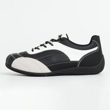 ドライビングシューズ