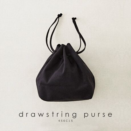 [^:456C15]ACedrawstring purse / 456C15ЂJ@\ɗDꂽXG[h̐nōꂽCreedԂF-2V[YB̐n͖ё̒ZVRXG[h̕\ʊ}CNt@Co[ōČĂ܂BdԂ̃V[gԂ̃V[gȂǂɍ̗pقǂ̋xƃnRV܂AƂĂyłĂ܂BޗAD{ŒJɍĂ܂BXɓVRXG[hł͏oɂYȔFŐF͂قƂǂ܂BĂ܂ĂA􂢂\łBJWAɃtȃX^Cɂ킹₷A ܂AXG[h̍ăLC߂Ɏ̂߂łB|PbgĂAׂȏ[ł܂Bقǂ悢}`̂ōzgсAƂ|[`Ȃǌڈȏɉו܂BR̊肪ƂĂǂ̂ŁApbƊJĒgo₷A傤ǂ悢̂ł邭闍܂ƂĂg₷ВobOłBNёfނł\ʂ͊炩ō̂錩ڂׁ̈AI[V[Ygp܂B{uhCreed - N[h - 2004NɃX^[gBOI肷fށB̃|eVoHBV[YghƓƎ̃GbZXv_NgĂĂ܂BJ[WJubN(#10/BLACK) / }X^[h(#55/MUSTARD) / I[N(#21/OAK)TCYWJFREEH24cm / W19cm / D13cm̌덷ꍇ܂B\߂Bfރ|GXe75 / |E^25dlFI[v|Pbg~1Y{lg̃j^[̊ɂ̏iƌڂ̐FɑႢꍇ܂B݌ɐ؂ב҂ƂȂꍇ͕ʓr[ɂĂA܂BC(ɊJŔGꂽ)ő̂̂ɐFڂ肷ꍇ܂̂łӂB