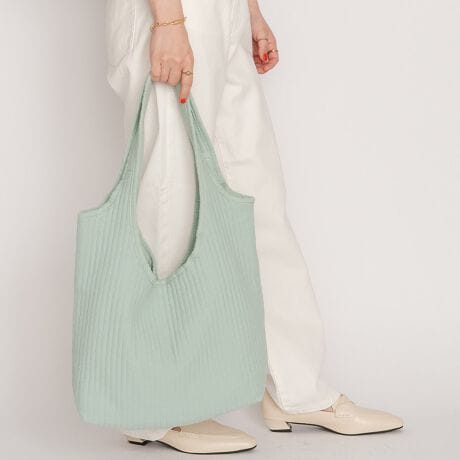 [^:621-810]ACe|₷߂̎ŁAIIt킸ɎgԃfUC̃g[gobOBLgȂł͂̃i`ȕŃR[fɍ킹₷BA4TCỸt@C͂^ubgPCeʃTCYB_炩͕I⌨ɂĂɂ̂|CgB}Olbg{^tŊJ߂ƂĂȒPŊyI傫JAg₷וpbƎo܂Bɂ̓|PbgtĂ̂łƂ𕪂ēĂ̂ɕ֗BJWAɂꂢ߂ɂ킹₷\ȃfUCukrijvƂ͊؍ŁuLgvӖALeBOfނgpobOkrobOƌĂł܂B܂krobÓA؍ŁuzcvӖuCuijvƂtpāAuCuobOvƂĂ΂邱ƂByĎ₷AꂽƂŐ󂷂邱ƂłA₷̂ŁA}U[YobOɑIԃ}}Ă܂B{uhpolka polka - |J|J -Vvȕ炵̒ɐFǂEEEtl̍̂[YiuɁEEESIWiG݂葵upolka polkavɎ₷liȂɊY@\vXNCyɃt@bVy߂悤NAbv邨`Ă܂Byaristella / AXezupolka polkavFEMININE collectionL[[h́Aꂢ / ꂢڃJWA / gh敗tłӖuariavɋPӖustellavɂƂ߂̂߂̃uhłBJ[WJx[W / `R[ / AC{[ / ~g / sNTCYWJFREETCYcF26.0cm / F32.0cm / }`F13.0cm / 荂F26.0cmfޖ100Ylg̃j^[̊ɂ̏iƌڂ̐FɑႢꍇ܂BiɂĂ͔ꍇ܂̂ŗ\߂B݌ɐ؂ב҂ƂȂꍇ͕ʓr[ɂĂA܂B