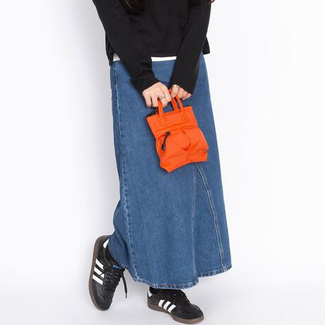 [^:K903087]ACeMINI HELMETBAG / K903087lC̃wbgobOMINITCYoBċR̃pCbgp̃wbg^łƂɗRwbgobOŁABe[WwbgobO4thƌĂ΂郂fx[XɂȂĂ܂BX}zE~jzEL[P[XȂǂMMTCỶ炵bNX|CgłBobOƂĂ͂A|[`ƂĂ̎gpIXXłB{uhSML - GXGG - lXȕ삩vVIȃACe̒ɓoꂵÃCibvXωĂĂBɔAobOɃAbvf[gKvȎłBSMLł͎̈ڂςɍ킹lXȃX^CړIɑΉobOĂƂƂɁA̎ς炸߂ĂX}[gŎpIȋ@\ǋALȐ̎菕v_NgfUC񋟂܂BV[YyCOLOR-NzJ[O̔̃iCfނgpĂ܂ByďvȃiCfނɝH{^E[XŋC˂Ȃg܂BVvŖO̗ȂfUCɋ@\߂V[YłBJ[WJ#10/BLACK / #40/ORANGE / #65/KHAKI / #75/NAVY / #80/PURPLETCYWJFREEH18.0cm / W15.5cm̌덷ꍇ܂B\߂BfރiC100 / nF|GXe100dlC[Ft@Xi[J / O(\)Ft@Xi[|Pbg~1Ylg̃j^[̊ɂ̏iƌڂ̐FɑႢꍇ܂B݌ɐ؂ב҂ƂȂꍇ͕ʓr[ɂĂA܂BC(ɊJŔGꂽ)ő̂̂ɐFڂ肷ꍇ܂̂łӂB