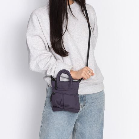 [^:K903087]ACeMINI HELMETBAG / K903087lC̃wbgobOMINITCYoBċR̃pCbgp̃wbg^łƂɗRwbgobOŁABe[WwbgobO4thƌĂ΂郂fx[XɂȂĂ܂BX}zE~jzEL[P[XȂǂMMTCỶ炵bNX|CgłBobOƂĂ͂A|[`ƂĂ̎gpIXXłB{uhSML - GXGG - lXȕ삩vVIȃACe̒ɓoꂵÃCibvXωĂĂBɔAobOɃAbvf[gKvȎłBSMLł͎̈ڂςɍ킹lXȃX^CړIɑΉobOĂƂƂɁA̎ς炸߂ĂX}[gŎpIȋ@\ǋALȐ̎菕v_NgfUC񋟂܂BV[YyCOLOR-NzJ[O̔̃iCfނgpĂ܂ByďvȃiCfނɝH{^E[XŋC˂Ȃg܂BVvŖO̗ȂfUCɋ@\߂V[YłBJ[WJ#10/BLACK / #40/ORANGE / #65/KHAKI / #75/NAVY / #80/PURPLETCYWJFREEH18.0cm / W15.5cm̌덷ꍇ܂B\߂BfރiC100 / nF|GXe100dlC[Ft@Xi[J / O(\)Ft@Xi[|Pbg~1Ylg̃j^[̊ɂ̏iƌڂ̐FɑႢꍇ܂B݌ɐ؂ב҂ƂȂꍇ͕ʓr[ɂĂA܂BC(ɊJŔGꂽ)ő̂̂ɐFڂ肷ꍇ܂̂łӂB