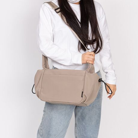 [^:K903105N]ACeSIDE POCKET SHOULDER BAG / K903105NTCh̋В|Pbg̃V_[obOB{g܂ݎPȂǂ̎[ɕ֗ȃTCh|PbgɉAtg̑Sʃ|PbgX}zEL[P[XEEHbgȂǂ̎[ɕ֗łB{uhSML - GXGG - lXȕ삩vVIȃACe̒ɓoꂵÃCibvXωĂĂBɔAobOɃAbvf[gKvȎłBSMLł͎̈ڂςɍ킹lXȃX^CړIɑΉobOĂƂƂɁA̎ς炸߂ĂX}[gŎpIȋ@\ǋALȐ̎菕v_NgfUC񋟂܂BV[YySLIGHTLYz▭ȃJ[ÕV[YŁAꂽXbLƂfUCŁAɂ͂~j}XgɂD܂v_Ngڎw܂BVv̒ɖʂȂ@\Ă܂BƂĂyiCfނ͎㝛fނŁA炩bNXłBJ[WJ#10/BLACKTCYWJFREEH20.0cm / W25.0cm / D13.5cm̌덷ꍇ܂B\߂Bfރ|GXe100dlC[Ft@Xi[J / OFt@Xi[|Pbg~1ATCh|Pbg~2 / FI[v|Pbg~1At@Xi[|Pbg~1Ylg̃j^[̊ɂ̏iƌڂ̐FɑႢꍇ܂B݌ɐ؂ב҂ƂȂꍇ͕ʓr[ɂĂA܂BC(ɊJŔGꂽ)ő̂̂ɐFڂ肷ꍇ܂̂łӂB