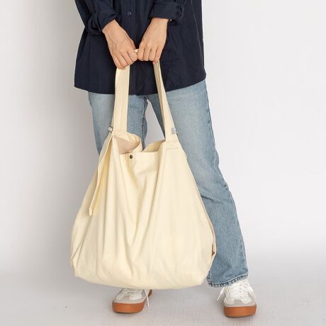 [^:11-2031]LoX~|g[gLoXCɈꕔ|GXegp芴킢炵ό`g[gobOłBC2wƂȂĂA؂钆ɃX}zȂǏ̎[ɕ֗ȃ|PbgtłBC2͑eʂȂ̂ŁAlXȃV[łpobOłBXgbvL΂ΏZ߂ɂ͂Ȃ̂ł΂ߊ|\łB̐ï͓ꕔɐ܂V܂BdlȂ̂ƂȂ܂̂ŁA܂悤肢\グ܂BEC[2w / }OlbgzbNdlEI[v|Pbg~1{uhpropellerheads - vywbY -jZbNXEJWAEi`E|bve[}ɏiWJuhBI[V[Ygfނ𒆐SɁAbNV_[Ȃǂ̃obOނTCtEpXP[XE|[`Ȃǂ̏ނWJĂ܂BJ[WJubN / ItzCgTCYWJFREETCY()W40.0cm / H40.0cm / D17.0cmfރLoX~|GXeY