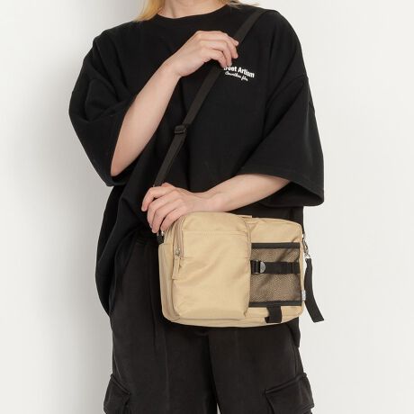 [^:12-2090]Yɂfނ኱قȂꍇ܂\߂BOSAMPO BAGybg{g|PbgeBbVȂǂUɕKvȃObY[₷fUC̃obOV[YBȂqƂ̂UybgƂ̂UɓuOSAMPOvobOłBobOtgɃ{gp̃bV|PbgtB̃|Pbgɂ{g[\ł̂ŎpAqp 2ނ̃{gꂽAUɎpA|p̃{gꂽƗlXȎg\łBCɂ̓I[v|PbgeBbVp|PbgtB|PbgtĂ܂̂ŉו̏\łBybgƂ̂U肪󂯂郊[hz_[tĂ܂BCɂ̓fIhgiLjl[tBEC[Jt@Xi[dlEO{gz_[|Pbg~1 / ̃t@Xi[|Pbg~1 / I[v|Pbg~1EI[v|Pbg ~1 / eBbV|Pbg~1Et[hz_[{uhpropellerheads - vywbY -jZbNXEJWAEi`E|bve[}ɏiWJuhBI[V[Ygfނ𒆐SɁAbNV_[Ȃǂ̃obOނTCtEpXP[XE|[`Ȃǂ̏ނWJĂ܂BJ[WJx[W / ubNTCYWJFREETCY()W24.5cm / H18.0cm / D8.0cmfރ|GXeY