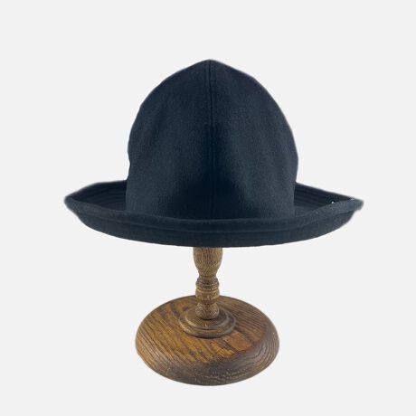 [^:HTM253008]4Panel Wool Mountain Hat / htm2530084pl}EenbgBAbvuIŁAȂVvȃfUCɎdグ܂BoCU[ɂ̓C[ĂARɃAW邱Ƃ\łBTCNE[ATCN|G`̃TXeiungpB{uhHUNTISM - neBY -uËɂ܂ł̂ǂ߂pvC[WBuǂv̉pPuHUNTvɁu``vӖuISMv킹B`IEԓIȖXqɁuvӎAWĒĂwbhEGAuhB̐ElɂAoX^CbVȒĂ̓A[gɗႦȂ`@gRe|[iB́u\LvƂt͖XqɂĂ͂܂ƍlĂ܂BXq̂܂܂ȁu\vB`EfށEFEc͖ɋ߂gݍ킹AԂ̑Ă܂B͓`IEԓIȖXqx[XƂȂA̎X̃GbZXU肩AĊł͂ȂǁAVNwbhEGAĂ܂Bǂ̎̂ǂ̃X^CsbNAbv邩Ɏn܂A܂܂ȑfނ̑IAĖƂċ@\邽߂̐FAĂԂSnEJbg[NDɎ܂ŁAׂĂ̍HőËȂpŃfUCC[W`ɂĂ܂BĂ͓{̏nEl̎ɂāusIŃX^CbVȕ\vfC[[XȃwbhEGAɎdグ܂BJ[WJBlack / GreyTCYWJFREEF59.5cm / uF7cmfރE[50% / |G`45% / ̑5%Y{