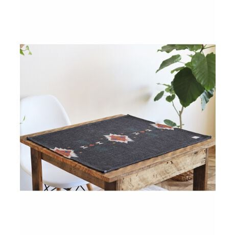 [^:69820978]JUBILEE KILIM PATTERN BIG TEATOWEL Rbgl̕킢[JubileeIWĩrbOeB[^IBLANZgɂȂĐH؂₩ɍʂĂ܂Bō쐬Bgނقǂɖ킢[nhChȂł͂̈iłBRbg~l̑fpȕJubileeIWieB[^IB30xȉ̂ŁA\Bvł肵ńAFVłɂgȂACełBԂ͂AAEghAł劈̃ACełBLvsNjbNȂǂʂȋԂɁB̓̋Cɍ킹ėlXȃp^[̑gݍ킹