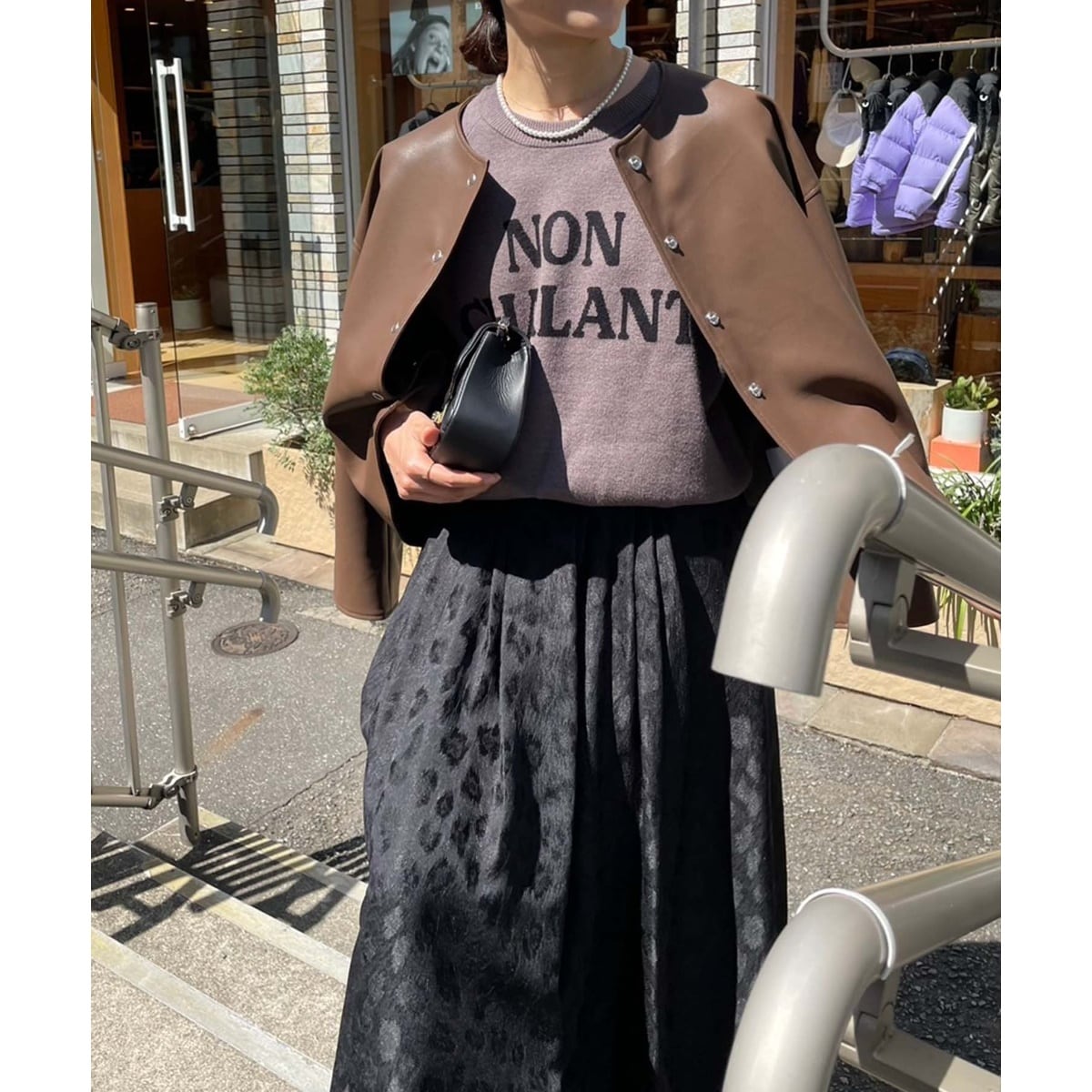 ノーカラーリングドットボタン合皮ジャケット