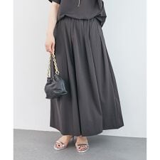 《接触冷感》ナイロンストレッチタックギャザースカート