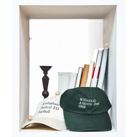 [^ԁF3150104104]ECMX̃t@Ng[uhRegency works ̕ʒACeB[NEFARbNEFAAvgACeȂǃCMXŌÂgĂfUCA`[tƎ̎_ōč\ĂuhB|CghJ̓|CgɂȂtF~jȃR[fɂ킹₷łBJ[ɂhJfUCAWB߃R[fȂꊴ̂Lbv̓X^CÕ|CgɂȂAWPbg⃌[XuEXȂǂ̊OACeƂĂ߂łB舵ɂẮAiɂĂ\ɂĂmFBƖ̊֌WɂAۂFČꍇ܂܂p\REX}[gtHȂǂ̊ɂA኱iƉ摜̃J[قȂꍇ܂Bi̐F́AiAbv摜QƂByӎzE摜̏i̓TvłBETCY\L͂܂ŖڈƂȂ܂Bۂ̏iƎdlAH኱قȂꍇ܂B