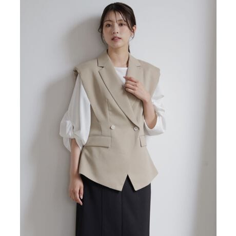 [^:DS5013]   STCY: oXg/88cm /46cm /69cm    MTCY: oXg/92cm /47cm /71cm  WPbgfUCl_u{^̃WxXgWPbg݂l}jbVȃfUCłBLƂI[o[TCŶVGbgAE^[ۂoBOĂJĒĂT}ɂȂWxXgłBjacket collarWPbg݂LbƊoăAE^[̂悤ɉHD܂BVvȃgbvXɉHD邾œsIȈۂAbvBWaist shape{^߂ƃEGXgVFCvꂽVGbgłBEGXgLbƈ܂邱ƂŒʂdaily&businessirWlXV[AwZsȂǂV[ŊBTVcÂ߂̃uEXAs[XȂǂɉHDƑlX^CɎdオ܂Bdetails_ufUC̃{^tbvt|Pbg̃fBeB[NXAbvB̂郏s[XuEXłmIȈۂ^܂B