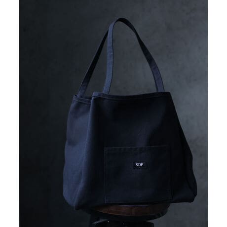 [^:XYBAG14]LxȃJ[oG[VŃX^Cɍ킹đIׂLoXg[gobOBSaison de papilloñSŃACLb`ȃfUCBՂƎ[łeʂŃfC[V[Ɋ􂵂܂BOɂ͏̎[ɕ֗ȃ|PbgtB100̃LoXnȂ̂ŊǗ₷̂|CgB