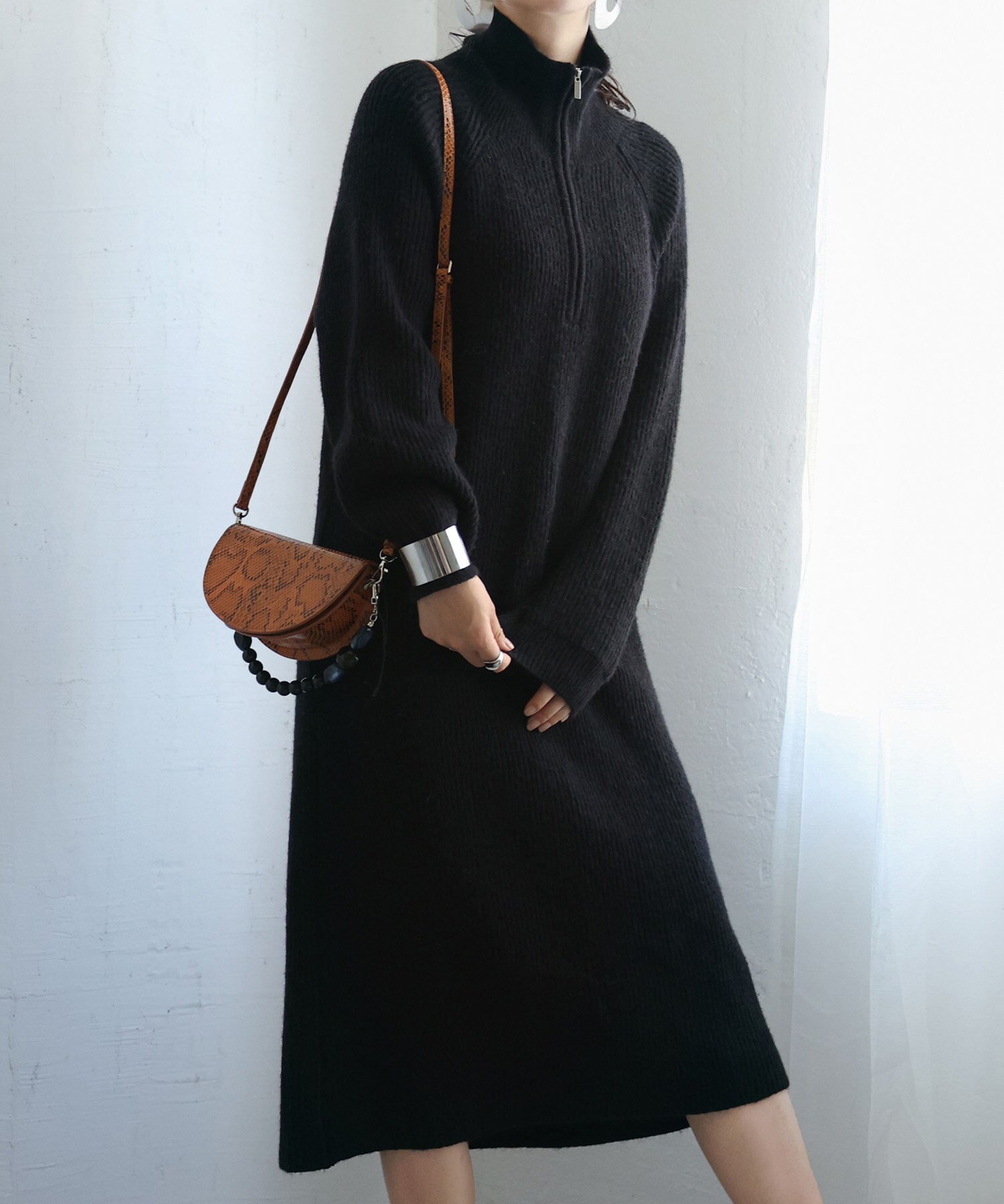 ワンピース y フロントジップハイネックニットワンピース | セゾン ド