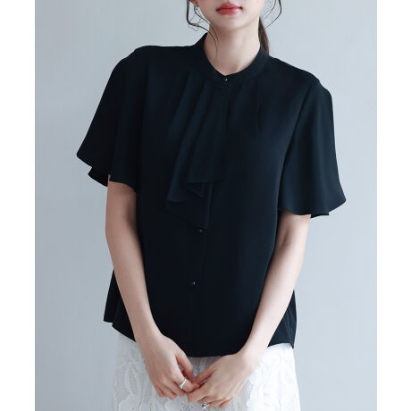 [^:SDP0276]{E^ClbNƊotAX[uuEXBiۗƂݑfނƂƗ̂ƂݑfނgpĂ܂BSnKȂƊoBꖇő݊Abv{E^ClbNtfUĈ悤ɂꂽ{E^ClbNfUC̃|CgłBꖇł݊AbvāAiȕ͋C܂B肰Ȃp[{^炵ANZgłB̘rJo[tAX[u̓NV[ȃtAX[ufUCłB؂₩ŏ炵Ȃ̘rJo[ob`BgIP[W܂ŕLV[Ŋf[g₨oȂǓgsAHȂǃIP[W܂ŕLV[Œ񂵂ł܂BWXgȏ䊴ŃCłAEgł܂Ƃ܂܂B