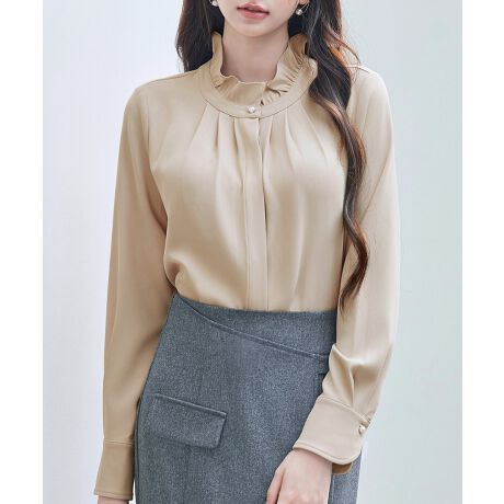 [^:SDP0338]MU[Ղ̃tF~jȃoJuEXB{[Ղ̃oJuEXMU[ՂӂVGbg̃oJuEXBÕ^bNȂ̂ŁAMU[݂̋ƐLbƍifUCƊo܂BvXt݃X^hJ[ɃtfUCBvXď炵Abv܂BhbV[ȃ~mJtXʏ̃Vc̃JtXdẴ~mJtXBhbV[Ȉۂۗ܂B܂JtXɂ̓p[{^tĂďiȕ͋CŁAs⎮TAgȂǂ܂܂ȃV[Ŋ􂵂܂Bꂢ߃tCtgVc̑OĂ͔䗃dẴtCtgB{^BƂŃMU[܁AJtX܂B