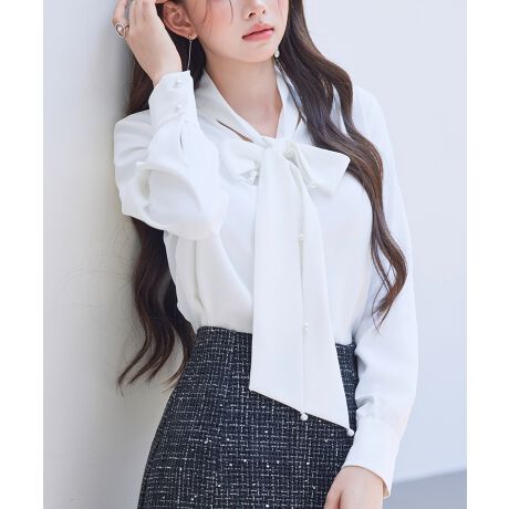 [^:SDP0343]@\Q̂ꂢ߃{E^CuEXBƋ@\̃fVn߂񐶒n̂悤ɁA\ʂɍׂ₩ȃV{̓fVfނ̃uEXłBiȌƂȂ₩ȃh[vꂢ߃X^CAVXgBɁAVɂȂɂ̂Ŗ̃PAȒPłBtF~jȃ{E^C{uEXlbN͏炵{E^C{J[Bp[hbgꂽL{GKgɏ܂BݕUVJbgȂ̂|CgłBobN[NMU[ŌpobN[Nׂ͍₩ȃMU[؂ւfUCBق̂藬h[vCŎpʂȂtF~jɁBfBe[p[hbg{^̃JtXɂA{E^C{ƓlɃp[hbg{^Ă܂BfBe[̉IViUP܂B