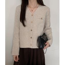 Vネックのショート丈ニットカーディガン