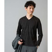 アー・ヴェ・ヴェ(a.v.v)の【イージーケア/毛玉になりにくい】ダイヤジャカードＶネックＴシャツ　通勤/ビジネス/ジャケット〈ON