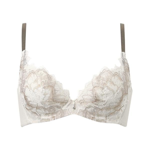 ワコール、重力に負けないバストケアＢｒａ　３／４カップブラ（ノンワイヤーブラ） 重力に負けないバストケアBra 3／4カップブラ（ノン