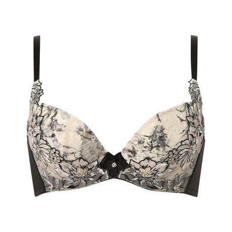 [^ԁFBXB478]EuA߂BwnOux̉măJ_ɂȂރnOV[g@̉ł炩ȂAȂ̃J_ɍ킹ĂȂŁAnO悤Ȃ悳MbƒJԃCNteBO[X@Xgbv܂ő[XňグAMbƕ񂹁AJԃCNewBɂƂފs^bobN@Ӑ܂Ԃn̘e݌vŁAewBSXgb`Ȃ߂炩fނŁAɂƂފiajWOTCYAibEcjWOEWTTCYAid`fjJbvpbh͂ԂŋLڂ̃TCYƂȂ悤݌vĂ܂ApbhĂg܂BEEGYEWHJ[̓Jbv[XXJdlɂȂĂ܂܂ŃnOĂ悤Ȃ悳lĆunOuvBuNɂǁAoXgCCNvƂɂ߂łBteBO[XoXgMbƕ񂹁Ae݌vƏӐ܂ԂnŃn~iyACɂȂwVGbgɁBfRêm{fBCo₷s^bƂt@bVꂢɒȂ܂B\LȉԁX炭t[K[f\AXEB[gȋCɐZfUC|CgłB