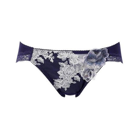 [^ԁFPXD122]炩͂@obN͂炩LтxAVfނŁA͂悢Etg͗łtœɂE͂ݏF߁i[CYjtg̃[Xɂ͑@ׂɋPU΂߁A؂₩ȃAbvP|CgɂDґȃV[cBFƂǂɍ炫ւ邨Ԃ̃`[tA}eBbNB̂iȃAbvPY邱ƂŁAMŃGKgȕ͋CɎdグ܂B߂̂͂ݏŊÂƂۂɁB