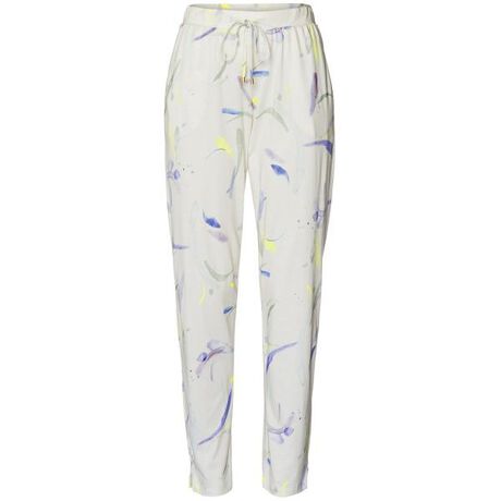 [^ԁFNIH636]܂܂ȃACeƂ̃R[fBlCgy߂郍OpcRbgƃ[̍afނgpAȂ߂炩ȔEGXgɂ͐Lk̂Sgpe[p[hVGbgŁAEGXgRƃXbV|Pbgt