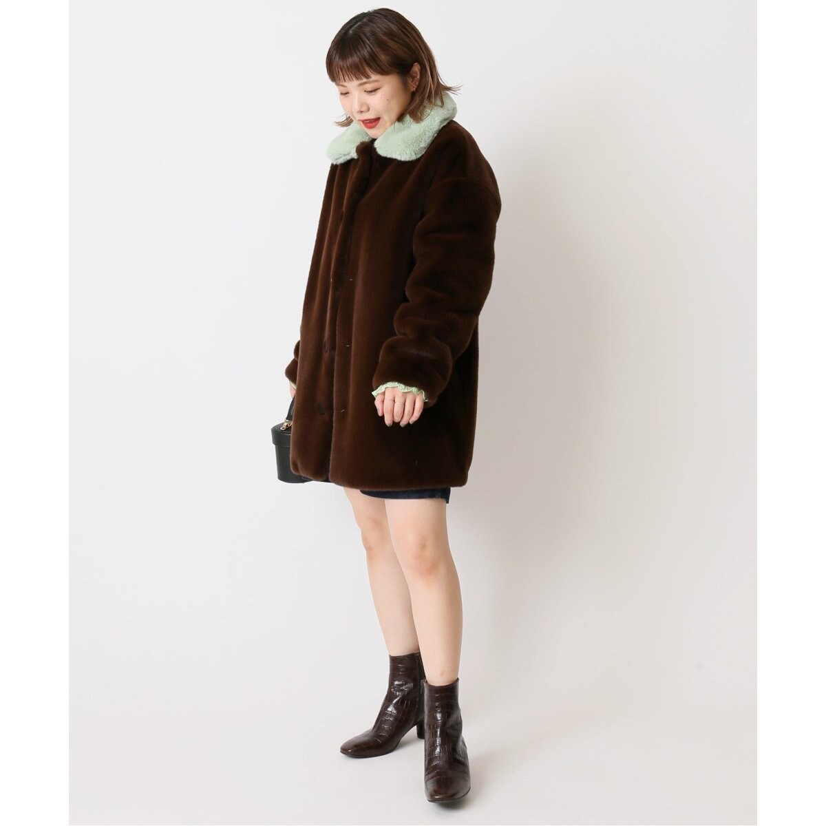 MOLLIOLLI/モリオリ】 フェイクファーバイカラーミドルコート◇ | ユー