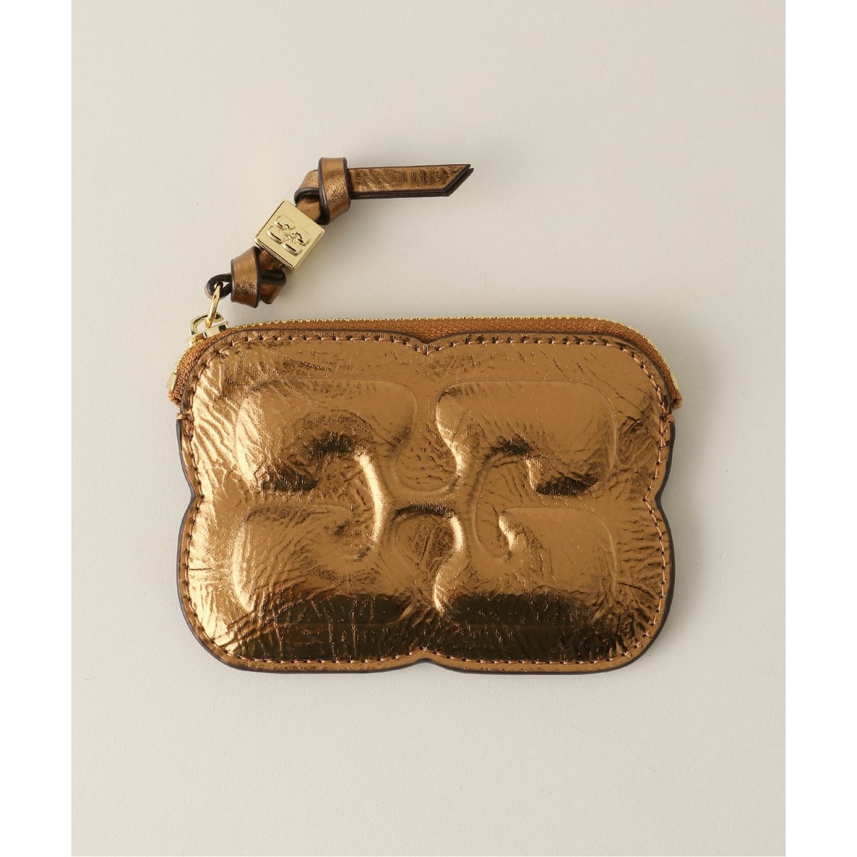 Ganni ◆Butterfly Compact Zipped Wallet 【 残りわずか】 Ganni ◇Butterfly Compact Zipped Wallet 【 残りわずか