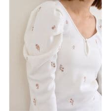 《予約》フラワー刺繍ニットプルオーバー