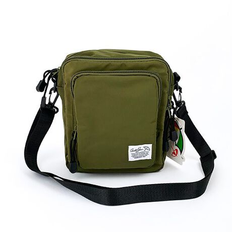 [^:1156-ap-sd05-k]A[mhp[}[̃RpNgǎ[͔Q̃V_[łBOʂɃpJƊJ|Pbg2tĂāA̐₷וqɂȂ܂IfUCVvȂ̂ŁAj킸g܂􁟃TCYF21cm~18cm~6cmyîm点z̏i͉i{Ă܂B͂鏤iɂĂ^Oȉꍇ܂ݕ\ĂTCg\i̔ił\߂܂悤肢\グ܂ 