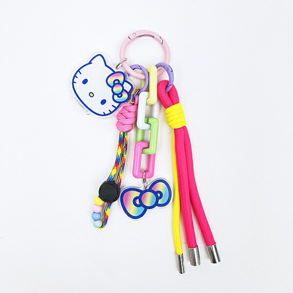 ハローキティ チャーム付きストラップ 7個セット ハローキティ チャーム付きストラップ 7個セット Amazon.co.jp