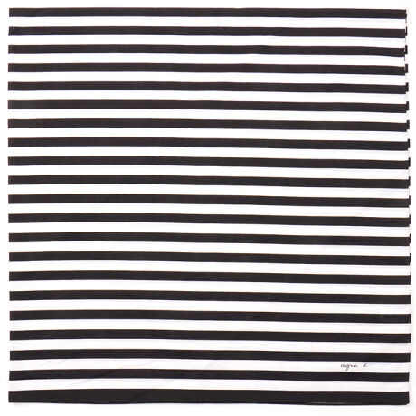 [^:0011120003]AjGX炵{[_[̓VvȂJWAȑɂ҂ȃfUCBŃobOɂĂՂ蕨߂唻TCY̕C~łB[agnes b.]uAjGXx[ṽnJ`[tRNVB^CXŊmꂽԃACe𒆐SɁAɍEȂ[hƂĒmAjGXx[Bɐ鏗ZlXȃV[z肵AuhӂƂt`VbNȐEς\Ă܂BsɗȂVvȃfUĆAʁAN𒴂Ăgp܂B