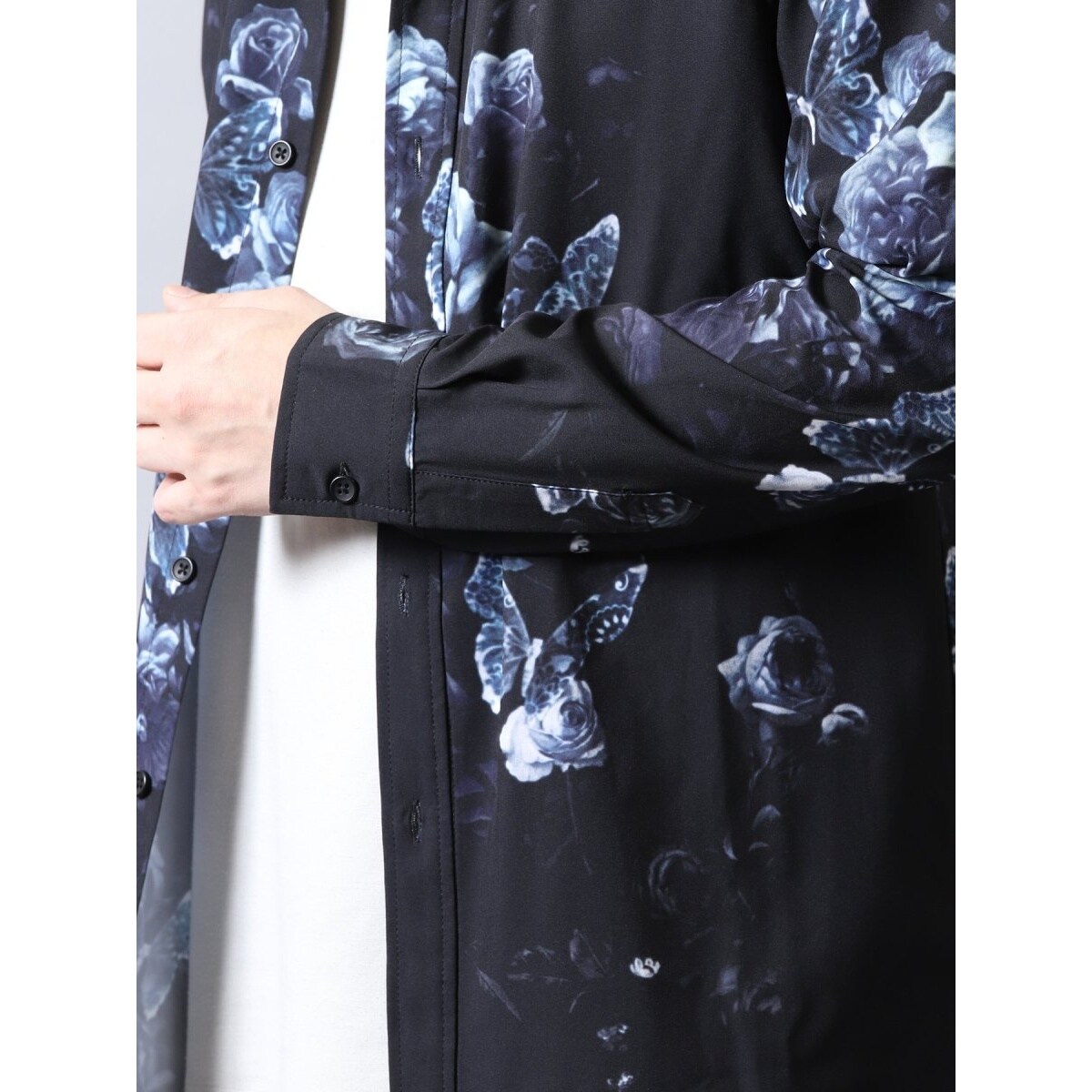 シェラック/SHELLAC ローズ＆バタフライプリント 長袖シャツ
