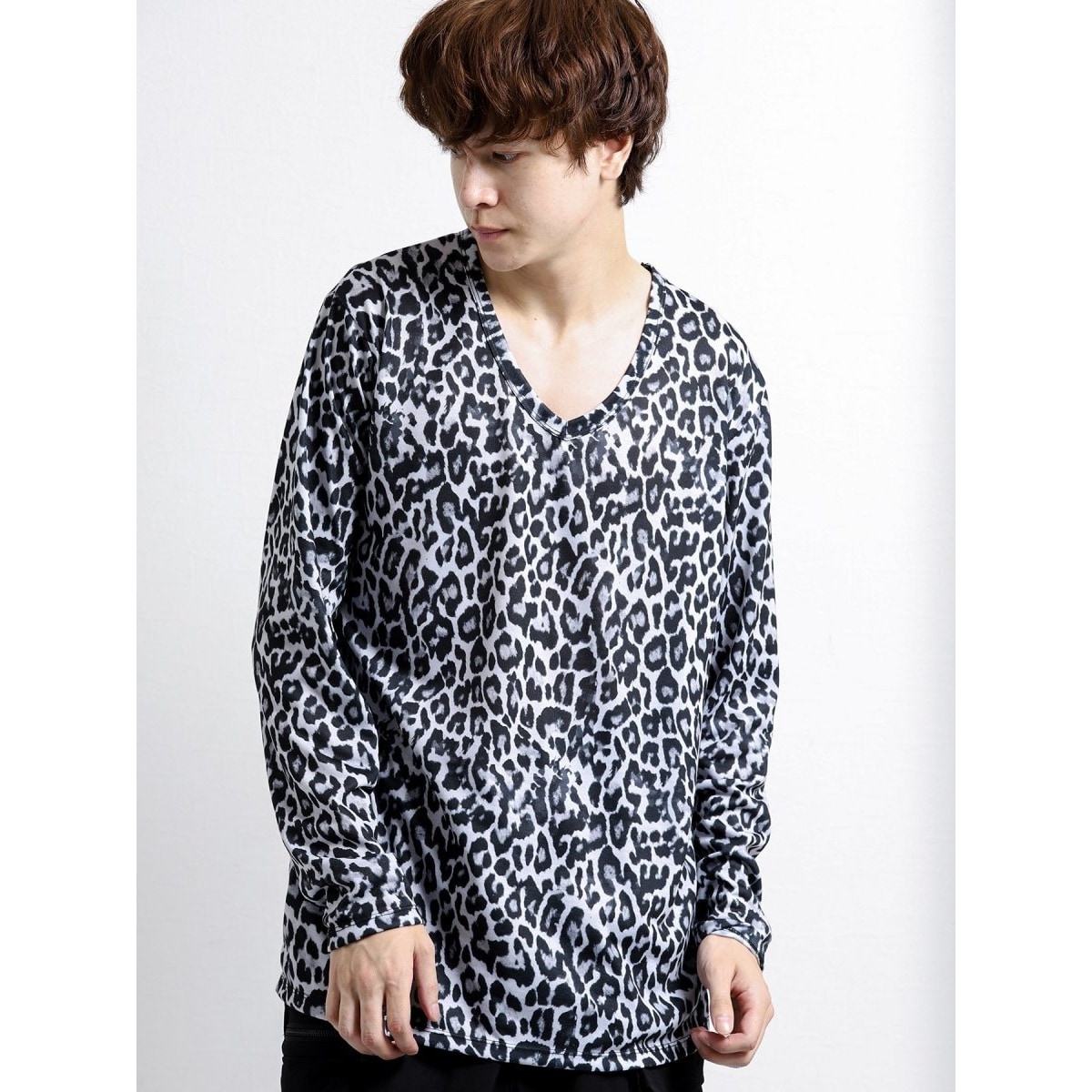 SHELLAC ヒョウ柄 Vネック 半袖 Tシャツ 楽天市場】BLACK VARIA SHELLAC ヒョウ柄 Vネック 半袖 Tシャツ 楽天市場】BLACK VARIA
