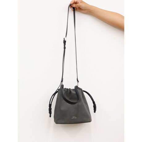 [^ԁF120485233215523]ƂtHl킢VvȃhXgV_[obOItBXV[ł͂̎AĩJWAȑɂ݂₷ʂ킬ƂVGbǵAǂȃX^CɂRɗn݂܂BkobNr[KU[@ׂȋNъ̃kobNfށB}bgŗ\Ai`ŏ_炩ȕ͋Co܂B茳ɂʂY悤ȗDŁAH~̃R[fBl[gɂ҂łB*LbvXLr[KU[^CvpӂĂ܂BO\ȃV_[Xgbv|Pbg3(1̓t@Xi[t|Pbg)-----------------------------V_[Xgbv\:120cm-94cm-----------------------------yfނɂāziȃr[KU[gpĂ܂Bv̂悤ȎƑϋvr[KU[́AGVJŃTXeiuȑIłB_炩ȎGƐꂽdオ肪ŁAԂɂ킽Ďgpł鋭ւ܂BɁA͂₷J̓łꂪȒPłByӎzỉ摜͂ł邾ɋ߂FŌfڂĂ܂AɂȂ郂j^[Ɩ̊ɂAۂ̐FƎ኱قȂČꍇ܂B摜̏i̓TvłBۂ̏iƎdlAH኱قȂꍇ܂BTCY\L͂܂ŖڈƂȂ܂B炩߂܂B *îCɓo^ @n[g}[NNbN܂傤IJ[̍ēגʒmAXg1_̒ʒmAZ[̒ʒmm点܂B *uĥCɓo^ @ ViēׂȂǁAȏ󂯎邱Ƃł܂B(marui ̃KChQƂ)