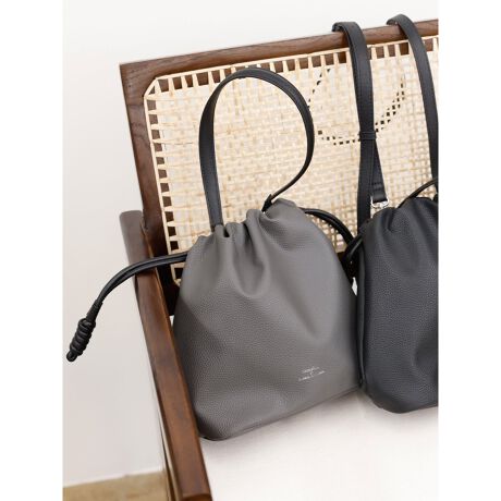 [^ԁF120485233115523]ƂtHl킢VvȃhXgV_[obOItBXV[ł͂̎AĩJWAȑɂ݂₷ʂ킬ƂVGbǵAǂȃX^CɂRɗn݂܂BVNU[r[KU[ׂψȃV{̃VNfށBiȃV{ڂڗɂAԂۂ₷̂́Bقǂ悢_炩ƃtH[}ȂŁAɂ₷\^CvłB*kobNr[KU[^CvpӂĂ܂BO\ȃV_[Xgbv|Pbg3(1̓t@Xi[t|Pbg)-----------------------------V_[Xgbv\:120cm-94cm-----------------------------yfނɂāziȃr[KU[gpĂ܂Bv̂悤ȎƑϋvr[KU[́AGVJŃTXeiuȑIłB_炩ȎGƐꂽdオ肪ŁAԂɂ킽Ďgpł鋭ւ܂BɁA͂₷J̓łꂪȒPłByӎzỉ摜͂ł邾ɋ߂FŌfڂĂ܂AɂȂ郂j^[Ɩ̊ɂAۂ̐FƎ኱قȂČꍇ܂B摜̏i̓TvłBۂ̏iƎdlAH኱قȂꍇ܂BTCY\L͂܂ŖڈƂȂ܂B炩߂܂B *îCɓo^ @n[g}[NNbN܂傤IJ[̍ēגʒmAXg1_̒ʒmAZ[̒ʒmm点܂B *uĥCɓo^ @ ViēׂȂǁAȏ󂯎邱Ƃł܂B(marui ̃KChQƂ)