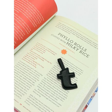 [^ԁF120495233229523]ɗDr[KU[ōꂽAɊYCjV`[B悢݂Ə_炩ȃU[̎AVvȂiȕ͋Co܂BAt@xbǵuaC cC eC hC kC mC nC rC sC tC yv11WJB啶͑݊A͂肰Ȃ炵vXAgݍ킹ĎgƎ炵ANZgɁBobO|[`ɓY邾ŁA̃X^Cق̏ʂɁBMtgɂ҂ȁAl킢`[łBXgbvF2.5cm啶uAC CC EC HC KC MC NC RC SC TC Yvpӂ܂B啶Ƒgݍ킹Ăgp܂Byfނɂāziȃr[KU[gpĂ܂Bv̂悤ȎƑϋvr[KU[́AGVJŃTXeiuȑIłB_炩ȎGƐꂽdオ肪ŁAԂɂ킽Ďgpł鋭ւ܂BɁA͂₷J̓łꂪȒPłByӎzỉ摜͂ł邾ɋ߂FŌfڂĂ܂AɂȂ郂j^[Ɩ̊ɂAۂ̐FƎ኱قȂČꍇ܂B摜̏i̓TvłBۂ̏iƎdlAH኱قȂꍇ܂B *îCɓo^ @n[g}[NNbN܂傤IJ[̍ēגʒmAXg1_̒ʒmAZ[̒ʒmm点܂B *uĥCɓo^ @ ViēׂȂǁAȏ󂯎邱Ƃł܂B(marui ̃KChQƂ)