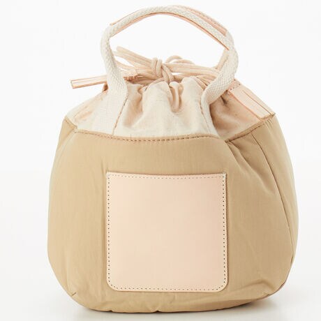 [^:E7157] В^̂킢g[gobOB  ʂ̃kv|PbgANZgB  В^Cv̊J͒炭Aו̏oyX  ̂ɃWbp[|PbgI[v|PbgĂƂĂ֗B  yʂŎ^т₷ÅOo₿ƂɍœKłB     EA4Ήi22~31cm)F~  Ezi10~20cmjFZ  Eybg{gi500mljF~  Eybg{gci500mljFZ          |Pbg3  O|Pbg1 