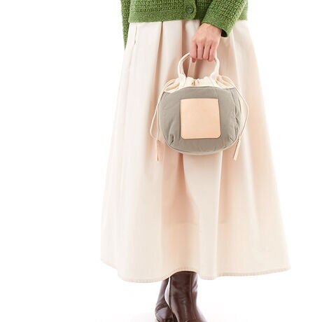 [^:E7157] В^̂킢g[gobOB  ʂ̃kv|PbgANZgB  В^Cv̊J͒炭Aו̏oyX  ̂ɃWbp[|PbgI[v|PbgĂƂĂ֗B  yʂŎ^т₷ÅOo₿ƂɍœKłB     EA4Ήi22~31cm)F~  Ezi10~20cmjFZ  Eybg{gi500mljF~  Eybg{gci500mljFZ          |Pbg3  O|Pbg1 