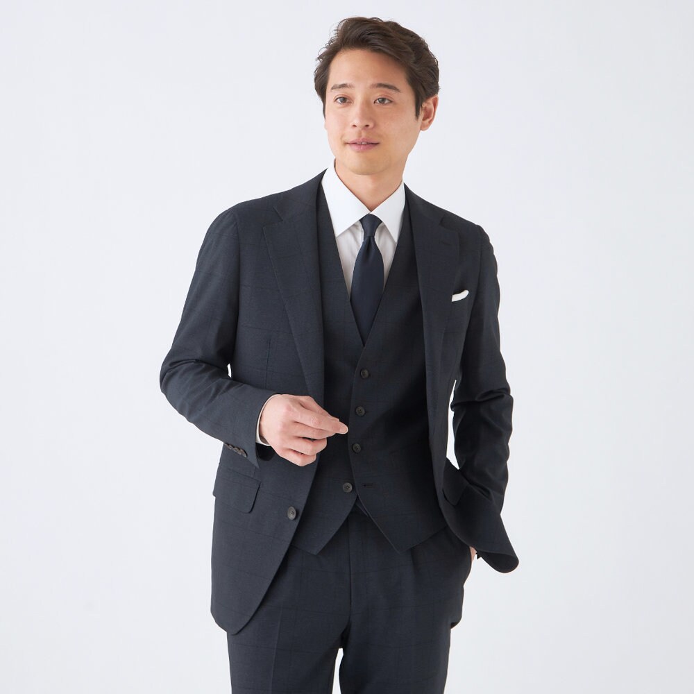 SLIM TAPERED_2】春夏・2釦ノータックスリーピーススーツ