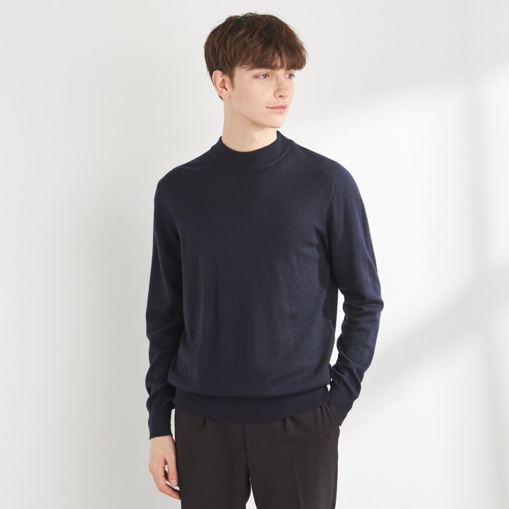 洗えるニット】モックネックセーター メリノウール100％使用 ネイビー