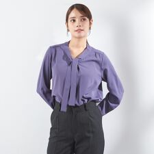 スーツセレクト(SUIT SELECT)の【長袖】洗えるボウタイプルオーバー ブラウス パープル ストレッチ UV加工 静電気防止 防シワ