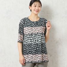 【洗える・アンサンブル可能】幾何柄Tシャツ