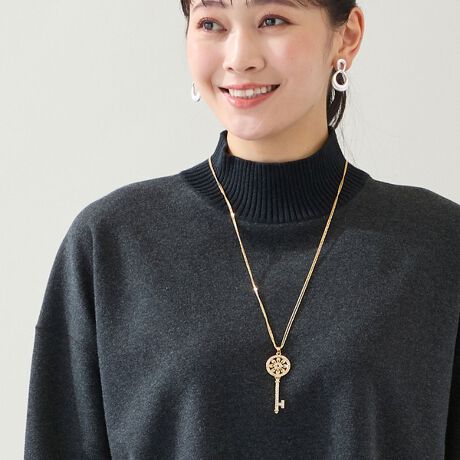 [^ԁF21145505]iЉ񌳂؂₮ALLƋP`[t̃lbNXu]K̔JvuEvƂӖ`[t̃lbNXBԂ̃VGbg`[t́AKXp[c~l߂LLƋPSƂ߂fUCBςƉ؂₮{łBؚȃS[hJ[̃`F[A݊Ղ̃lbNXłByfg175cmz͈ꕔX܂ƃICVbv̌菤iłR[fBl[gJWAGKXR[f܂ŕLV[Ŋ􂷂lbNXłB߂AVvȃgbvXɍ킹邾ŋ؂₩ɉoĂ܂BRZvglXȃV[ɍ킹ăZNgłg[^R[fBl[guhBANeBuȃCtX^CyނkTCY~ZXɁAGKg{ȃX^COĂ܂BBeɂ̓ŐFČꍇ܂Bi摜̓Tv̂߁AFTCYAvgʒuAdlȂǂɕύXꍇ܂B戵\mF̏Ap肢܂B