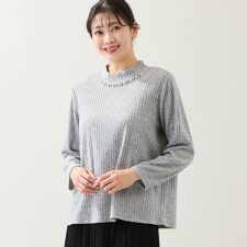 【洗える・3L/4Lサイズあり】ビジューモチーフつきカットソー