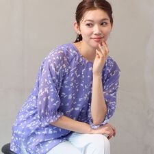 【洗える】シフォン楊柳 幾何柄ブラウス